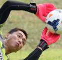 Berita TSC 2016: Kiper Utama Persipura Absen Saat Jamu Persib