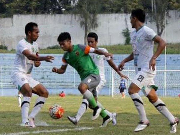 Berita ISC B: Dikalahkan Persatu Tuban, Laga FC Tuduh Wasit Curang