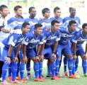 Berita ISC B: Laga Persika Karawang - PSCS Cilacap Ricuh Karena Pinalti