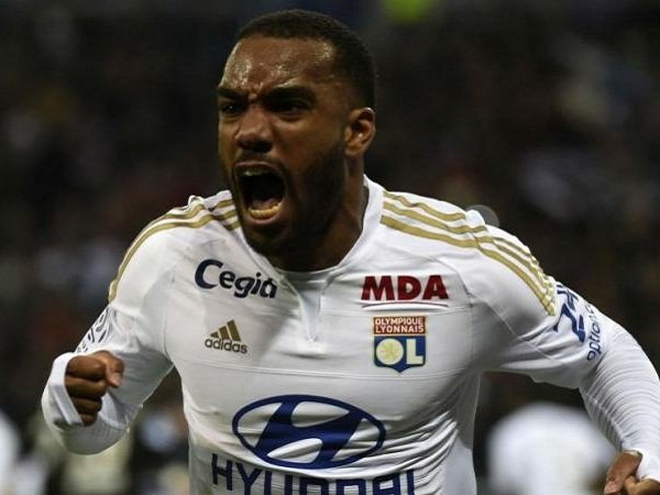 Berita Transfer: Lyon tolak tawaran Arsenal untuk gaet Alexandre Lacazette