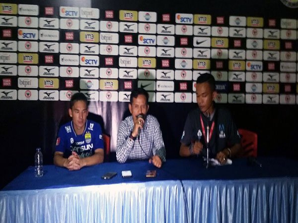 Berita TSC 2016: Pelatih Persib Beberkan Penyebab Kekalahan Dari Semen Padang