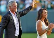 Berita Sepak Bola: Istri Brett Favre Pidato?