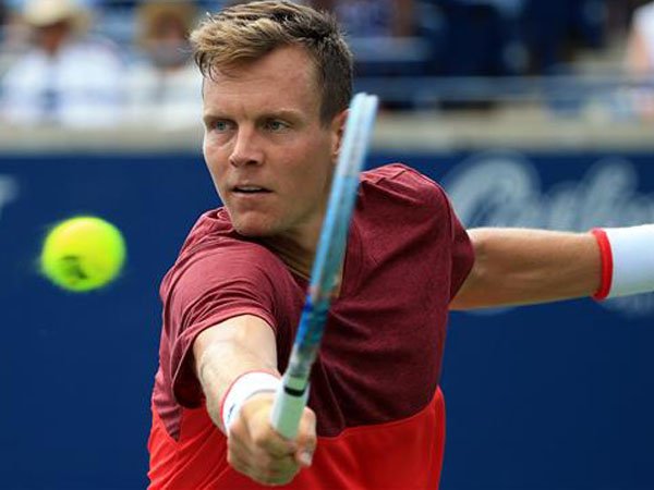 Berita Piala Rogers 2016: Tomas Berdych Mengalahkan Borna Coric