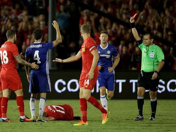 Berita ICC 2016: Para Pendukung Liverpool Berang Atas Tweet Akun Resmi Chelsea