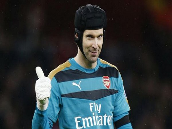 Berita Liga Inggris: Petr Cech Bela Kebijakan Transfer Arsene Wenger