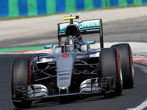 Berita F1: Nico Rosberg Pimpin FP 2 GP Jerman