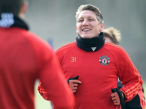 Berita Liga Inggris: Presiden Bayern Munich Sarankan Bastian Schweinsteiger Tetap di Manchester United