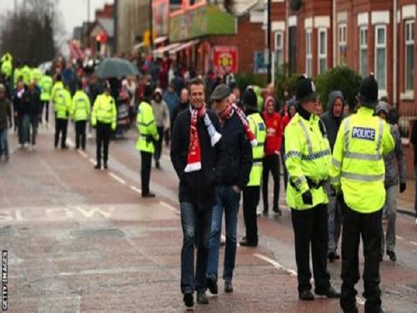 Berita Liga Inggris: Manchester City dan Manchester United Jadi Klub Paling Boros untuk Biaya Pengamanan Pertandingan