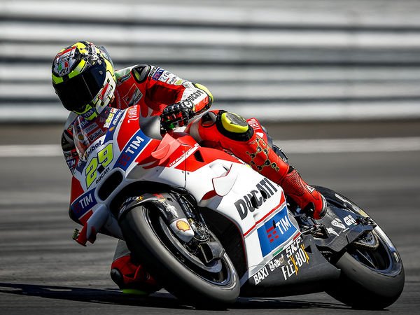 Berita MotoGP: Laverty Sebut Iannone sebagai Orang Tak Memiliki Sikap Hormat