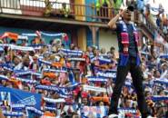 Berita Sepakbola: Arema 'paksa' 3 Kepala Daerah Malang Raya Kenakan Atribut