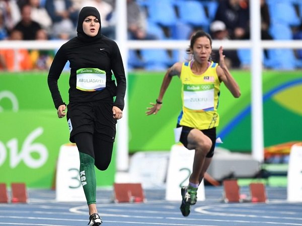 Berita Olimpiade: Sprinter Putri 100 Meter Muslimah Tetap Tangguh Bersaing