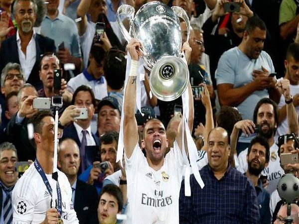 Berita Sepakbola: Musim Kesepuluh Pepe Bersama Real Madrid