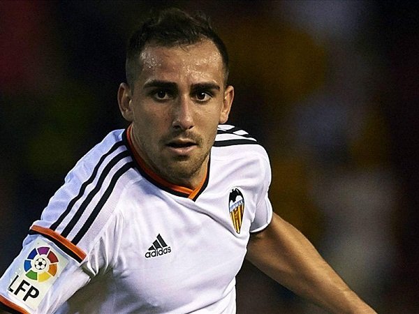 Berita Transfer Pemain: Presiden Valencia Bantah Penjualan Paco Alcacer ke Barcelona