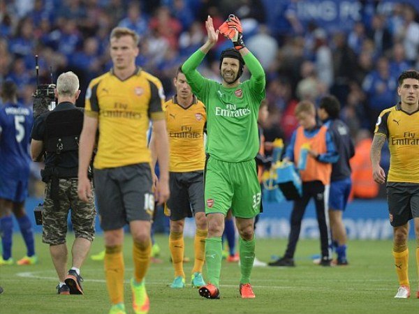 Berita Liga Inggris: Petr Cech Yakin Arsenal Membidik Gelar Juara Liga Primer Inggris