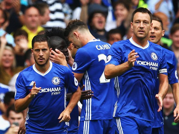 Berita Liga Inggris : Bekuk Burnley, Chelsea ke Puncak Klasemen Premier League