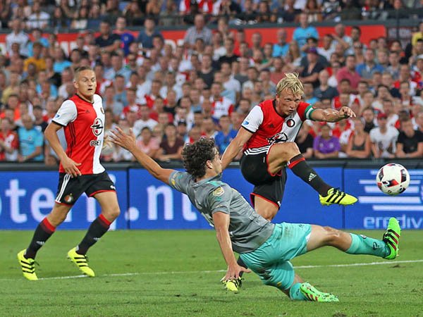 Berita Liga Belanda: Taklukkan Excelsior, Feyenoord Raih Empat Kemenangan Beruntun