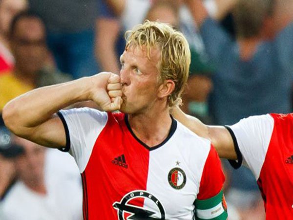 Berita Liga Belanda: Kuyt Berpendapat Feyenoord Telah Tetapkan Standar Lebih Tinggi Musim Ini