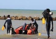 Berita PON XIX 2016: Para Peselam Perairan Terkendala Ombak Tinggi di Pantai Indramayu