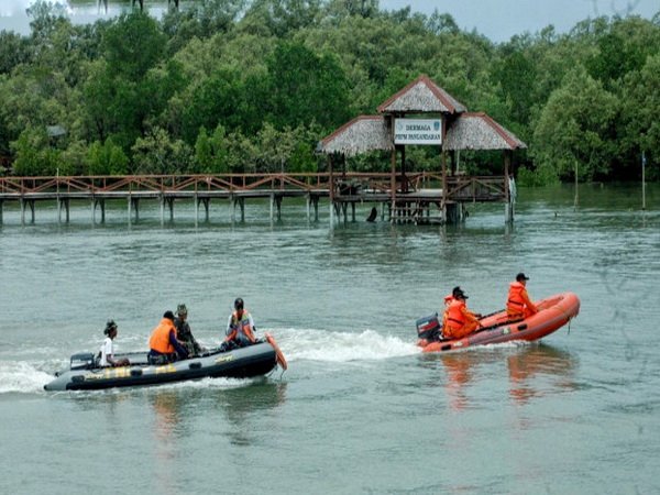 Berita PON XIX 2016: Puluhan Anggota SAR Disiagakan di Venue Cabang Terjun Payung