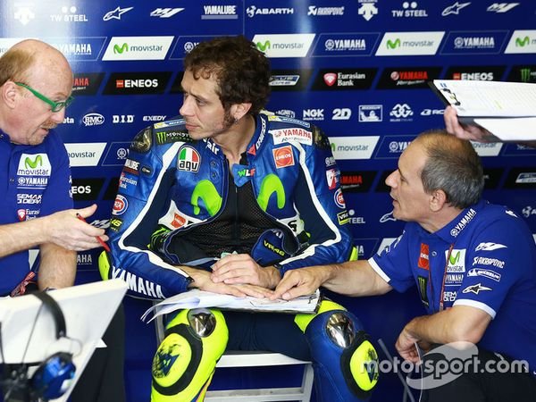 Berita MotoGP: Kontrak Habis 2018, Akankah Valentino Rossi Tetap Membalap?