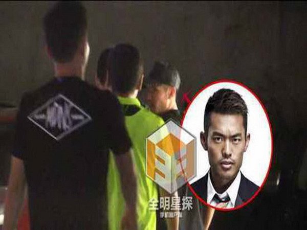 Ragam Badminton: Upss! Lin Dan Tertangkap Kamera Kencing Dijalan