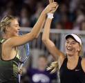 Berita Tenis: Masih Diskorsing, Maria Sharapova Kembali Bermain Tenis?