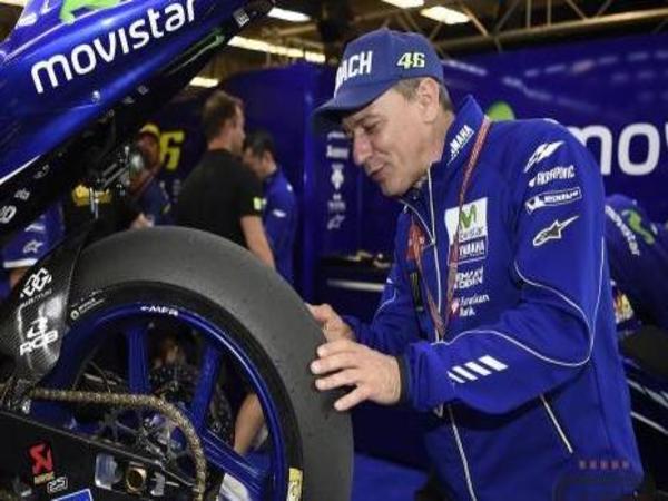 Berita MotoGP Terbaru: Cadalora Merasa Beruntung Tidak Sezaman dengan Rossi