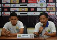 Berita TSC 2016 : Punya Kualitas, Striker Persegres Curi Perhatian Djanur