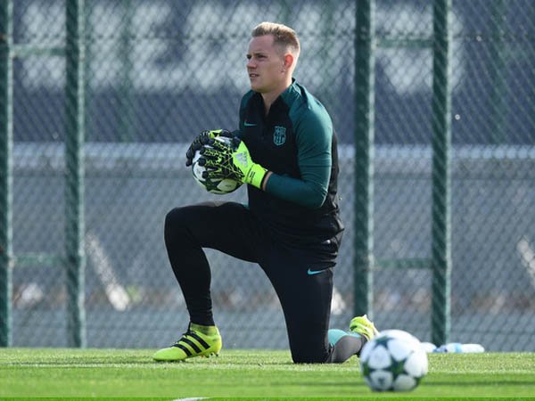 Berita Liga Spanyol: Ter Stegen Akui Selalu Sulit Bersaing dengan Bravo