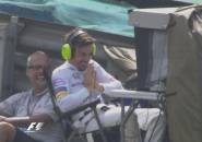 Berita F1: Ini Tingkah Iseng Alonso Usai Mobilnya Bermasalah di Sesi Latihan Bebas Kedua