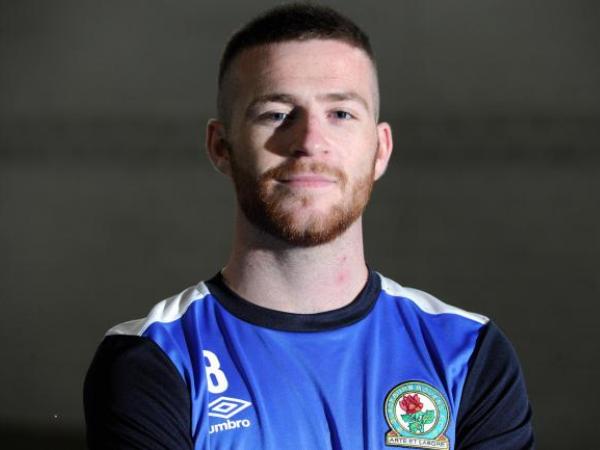 Berita Transfer: Jack Byrne Kembali ke Manchester City