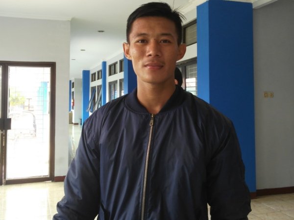 Berita Sepak Bola Nasional Bek Belia Persib Siap Maksimalkan Regulasi Pemain U 23