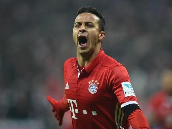 Berita Liga Jerman: Ancelotti Pastikan Thiago Siap Tampil Penuh Lawan Wolfsburg