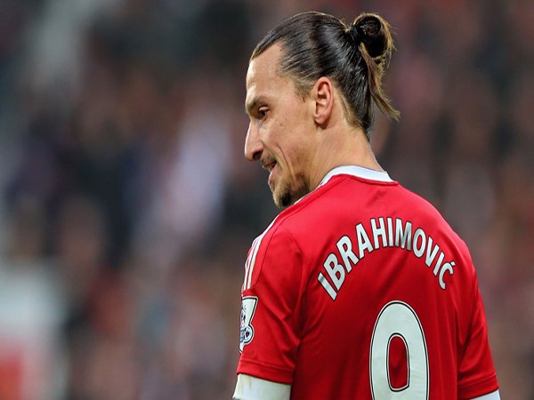 Berita Liga Inggris: Ibrahimovic Sebut Manchester United Belum Menyerah Kejar Gelar Juara