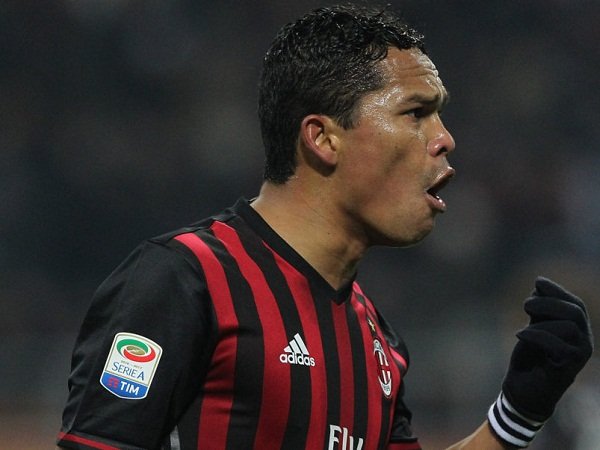 Berita Liga Italia: Bacca Traktir Makan Malam Skuat Milan, Sebagai Permohonan Maaf Darinya