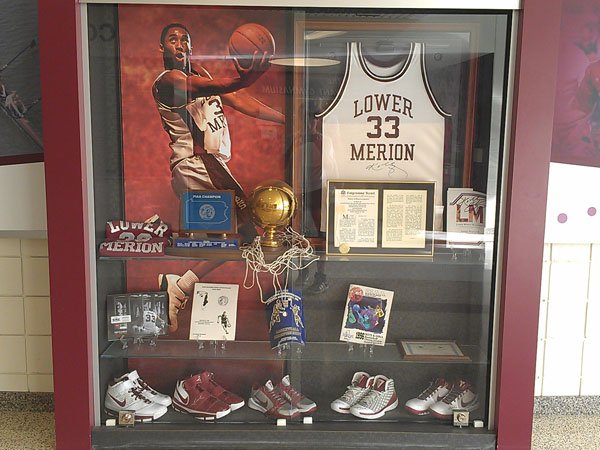 Berita Basket: Koleksi Memorabilia Kobe Bryant Dicuri di SMU Lower Merion