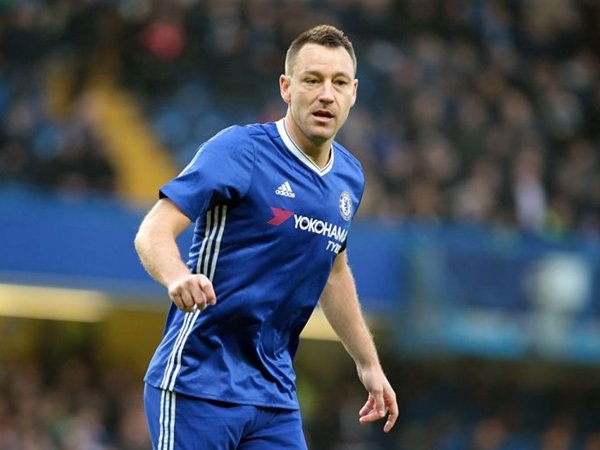 Berita Liga Inggris: Menurut Desailly, Saat Ini Karier John Terry di Chelsea Telah Habis