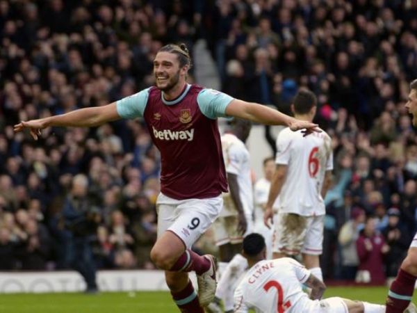 Berita Liga Inggris: Bilic: Masuk Timnas Inggris Akan Tingkatkan Kepercayaan Diri Andy Carroll