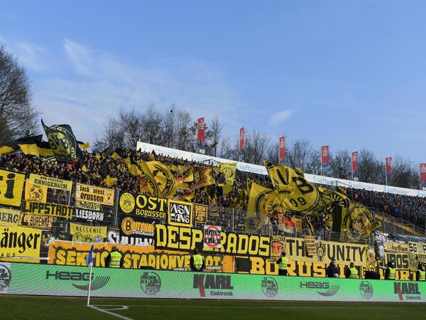 Berita Liga Jerman: Jelang Lawan Darmstadt, Polisi Razia Fans Dortmund