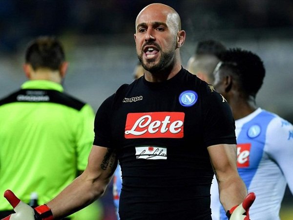 Berita Liga Champions: Reina Sebut Kepergian Higuain Buat Skuat Napoli Lebih Lengkap