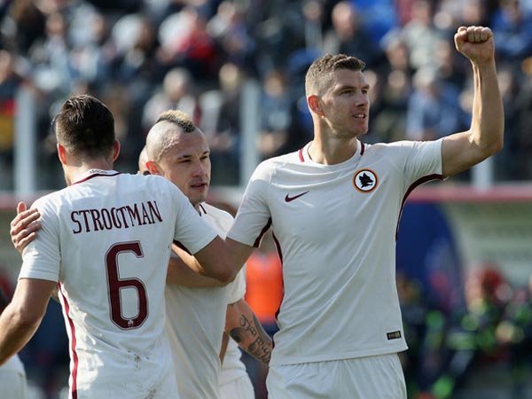 Berita Liga Italia: Kemenangan Roma Adalah Hal Terpenting Bagi Edin Dzeko