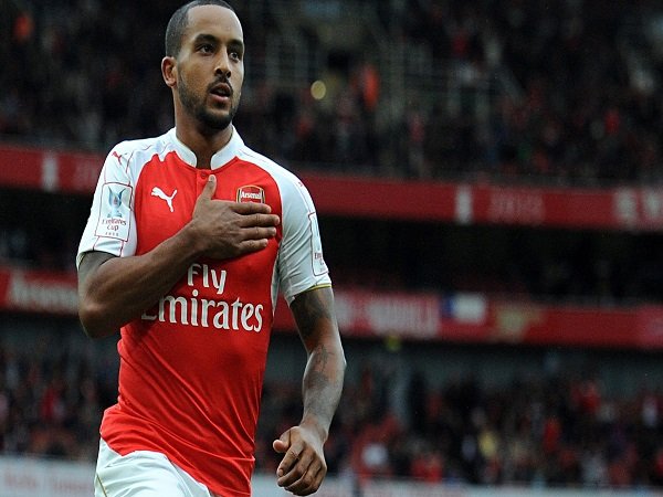 Berita Liga Inggris: Walcott Pemain Ke-18 Cetak 100 Gol untuk Arsenal