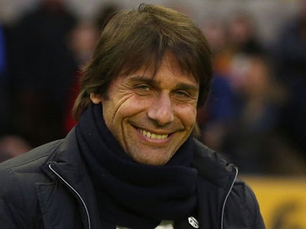 Berita Liga Inggris: Conte: Suporter Chelsea Amat Luar Biasa