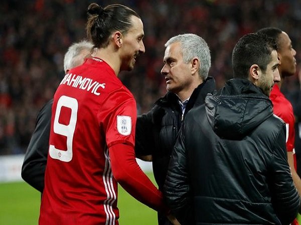 Berita Liga Inggris: Mourinho Yakin Ibrahimovic Akan Bertahan di Manchester United