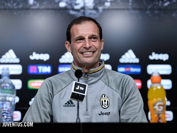 Berita Liga Italia: Allegri Bedakan Dua Laga Tandang Kontra Napoli