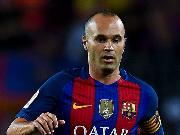 Berita Liga Spanyol: Bela Barcelona dalam 700 Laga, Iniesta Dijuluki Seniman Sepakbola