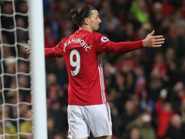 Berita Liga Inggris: Ibrahimovic Ungkap Kekecewaan Terkait Peluang Man United Musim Ini