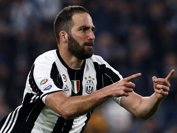 Berita Liga Italia: Sukses Kalahkan Chievo, Higuain Tegaskan Barcelona Harus Hormati Juvenutus