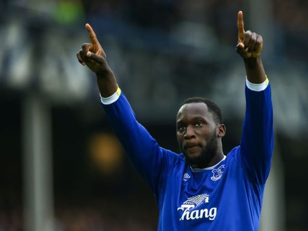 Berita Liga Inggris: Legenda Arsenal Ini Ingin Lukaku Tunda Kedatangannya ke Chelsea