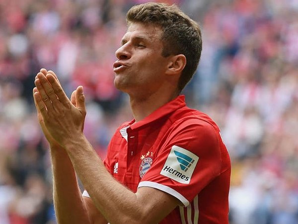 Berita Liga Jerman: Makaay: Thomas Muller Bisa Jadi Kiper yang Bagus